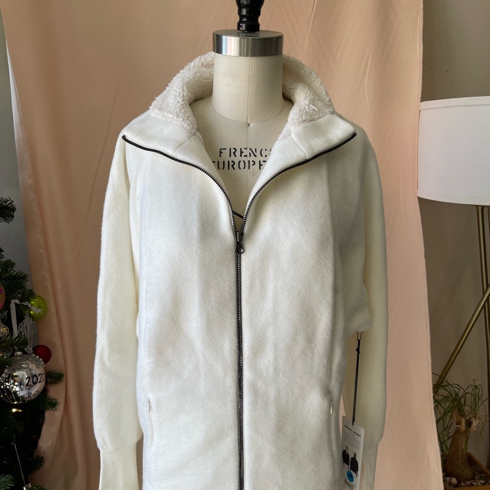 Alo Dream Jacket